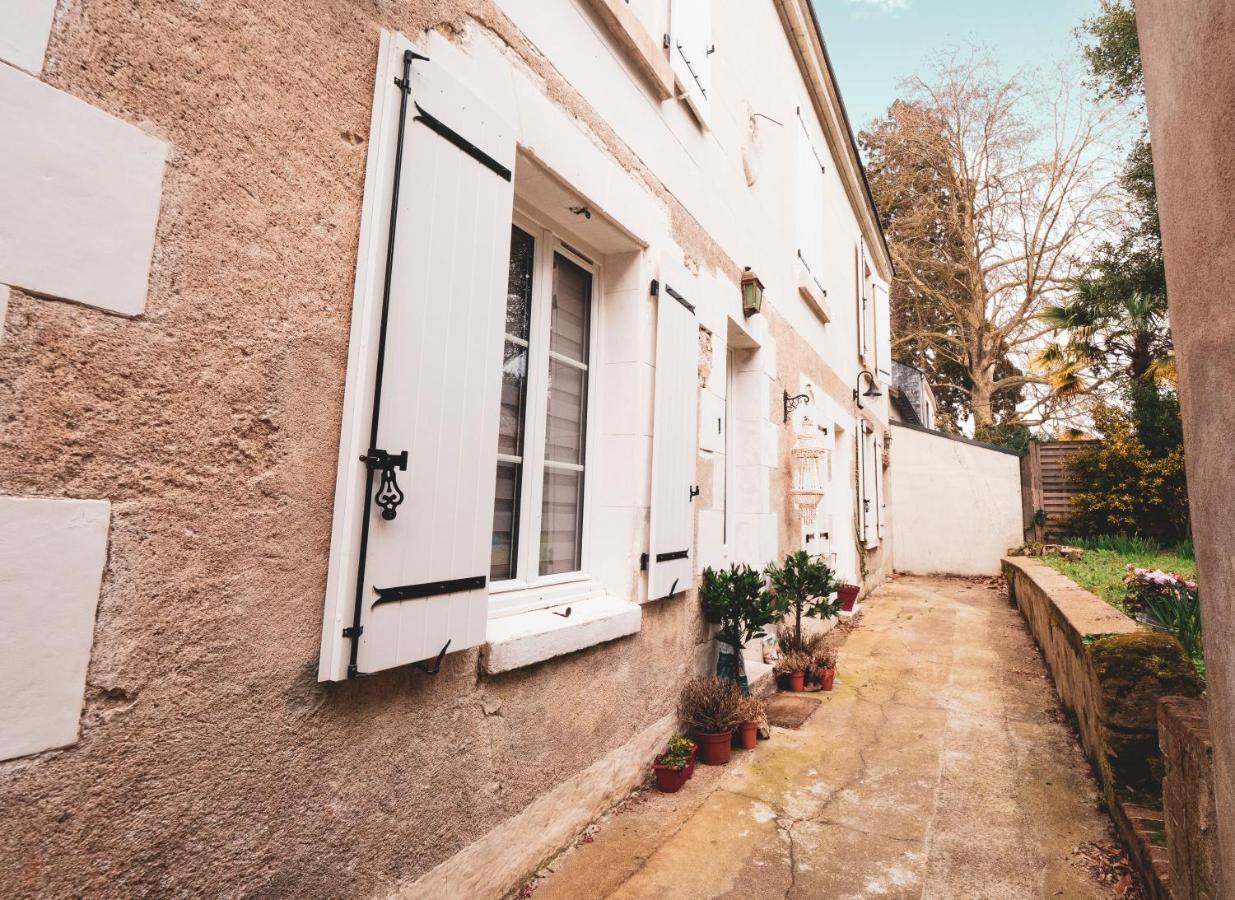 Les Belles Pierres - Hypercentre Apartment Amboise Exterior photo